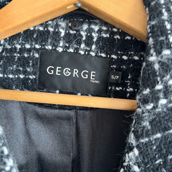 Women’s Small Fall/Winter coat. - Picture 4 of 4